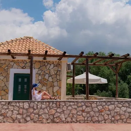 Kefalonian 360° Sunrise فندق سفوروناتا
